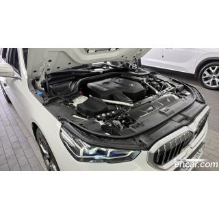 989072