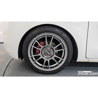 915715