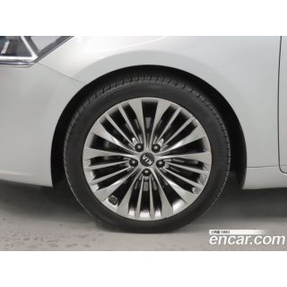 696806