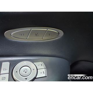94729