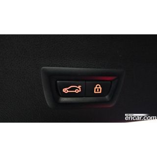 226203