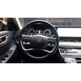 943623