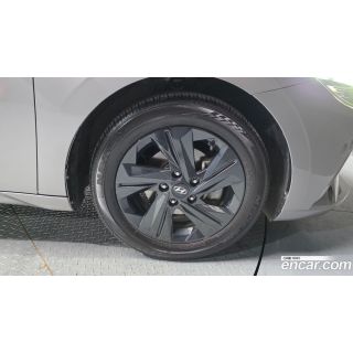 979686