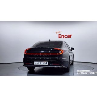 975658