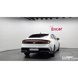 596947