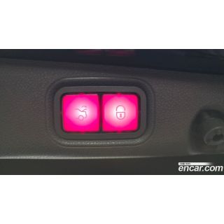 527857