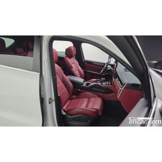 711472