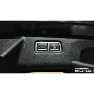 413766