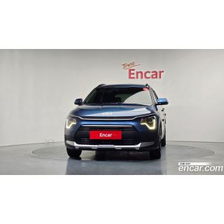 907646