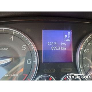 872497