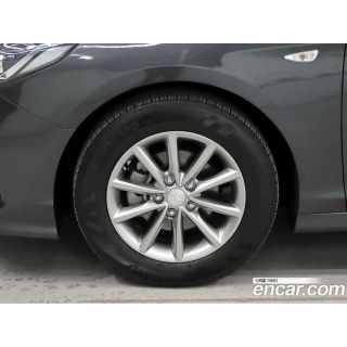 823506