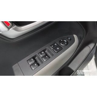 878048