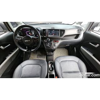 366158