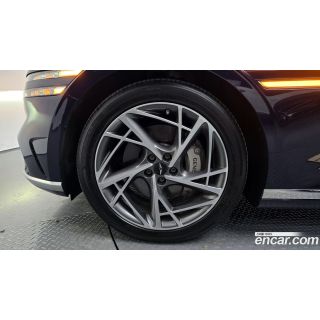 353748