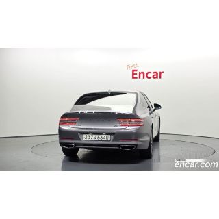 979307