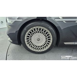 343922