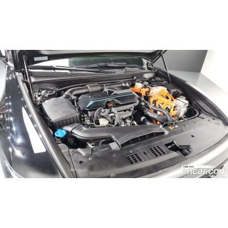 739933