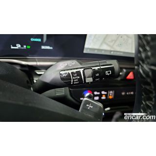 323518