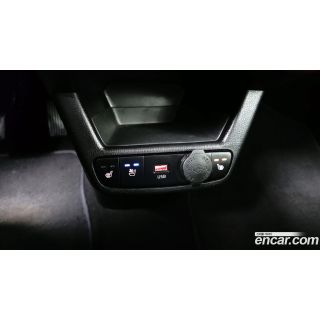 733657