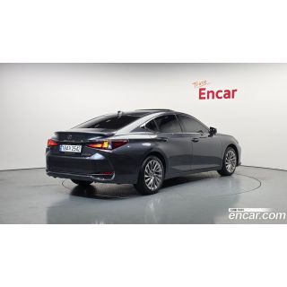 493777