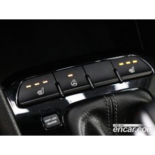 584745