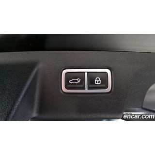 656813