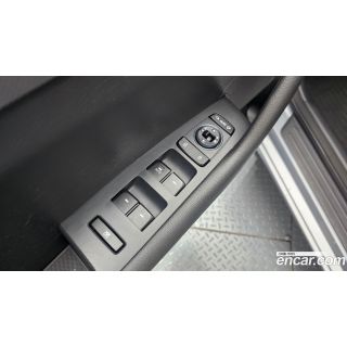 318704