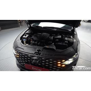 912605