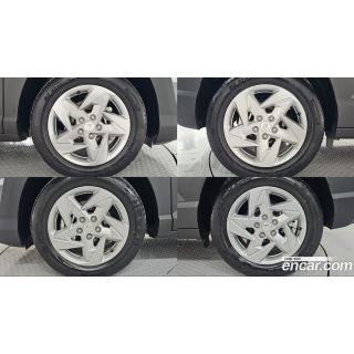 176300
