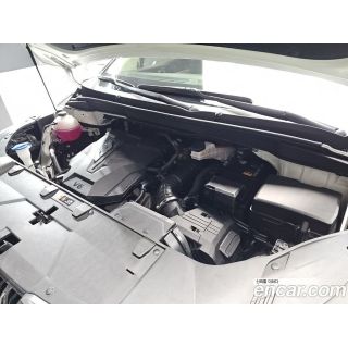 976573