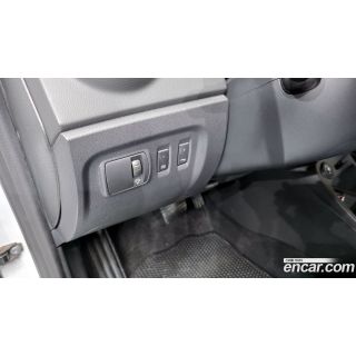 233130