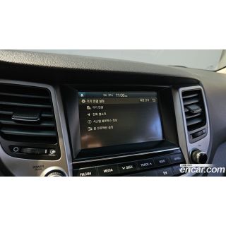 243932