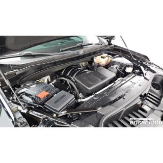 877683
