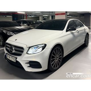 422978