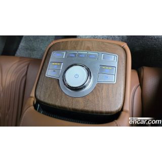 768838