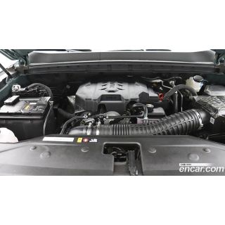 935890