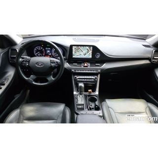 998019