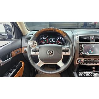 923905