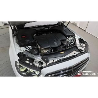 299358