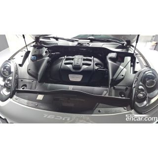 990398