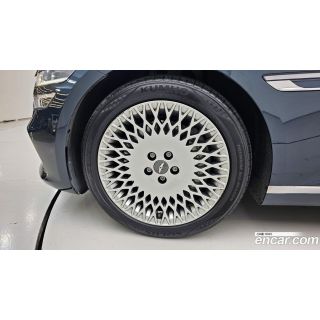 821986