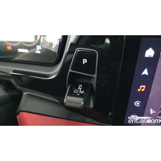 443600