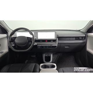 493642