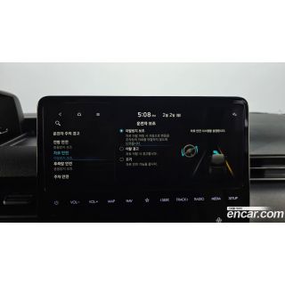 993526