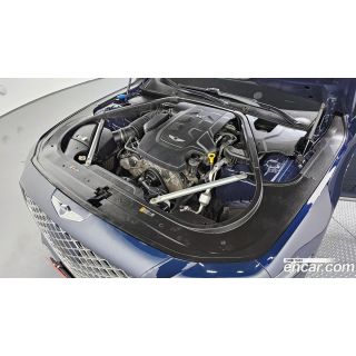 648543