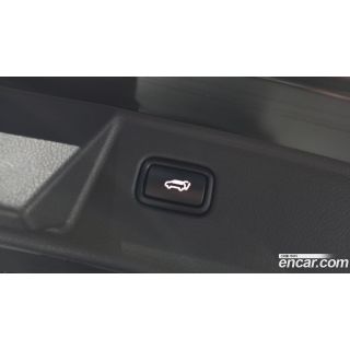 105572