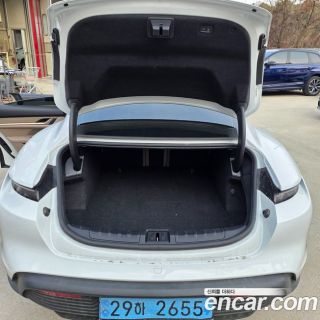 251085