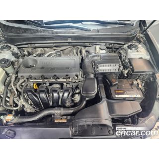700956
