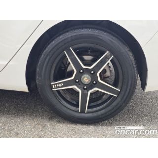 725765