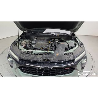 563530